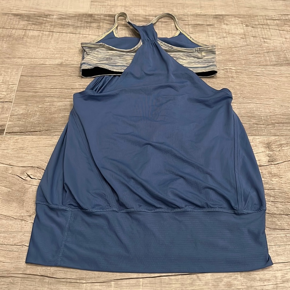 Lululemon‎ Athletica No Limits Tank Size 4 Blue